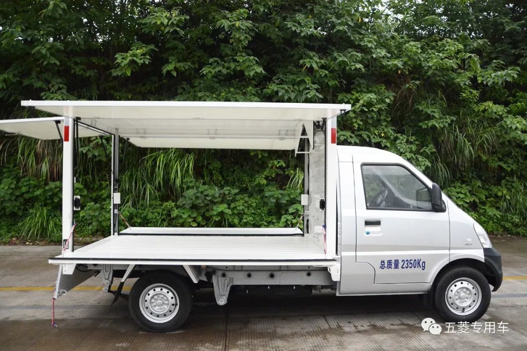 五菱翼開啟售貨車——地攤經(jīng)濟的正規(guī)主力軍！