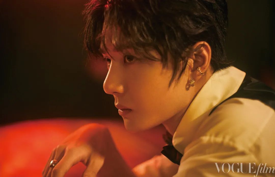 Vogue Film「花的游吟」，周迅、王一博主演