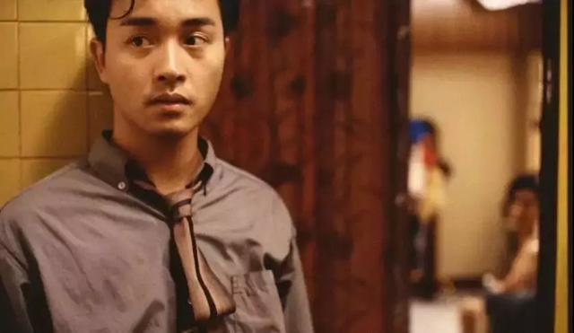 20年前，處于黃金時代的香港電影是如何走下神壇的？