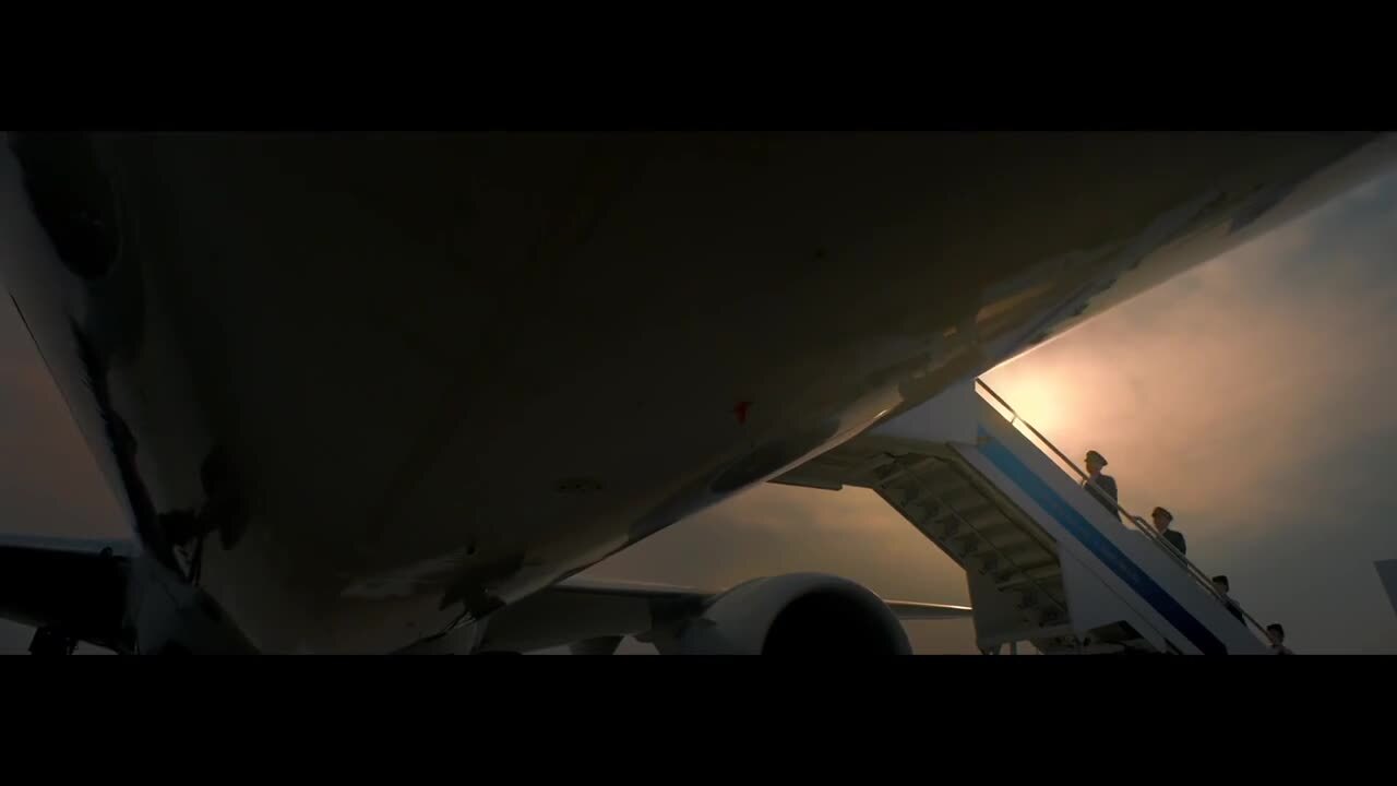 東方航空 60周年品牌形象片 《一路走來(lái)，感謝有你》